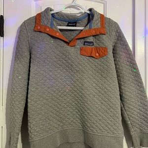 Patagonia small pullover grey with orange